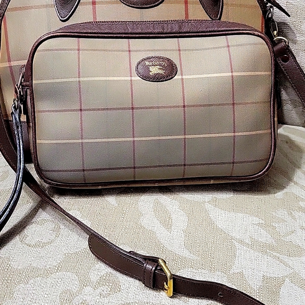 BURBERRYS VINTAGE WRISTLET CLUTCH BAG EUC AUTHENTIC